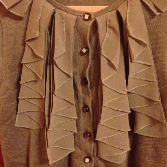 New York & Company Ruffle Top - Picture 2 of 4