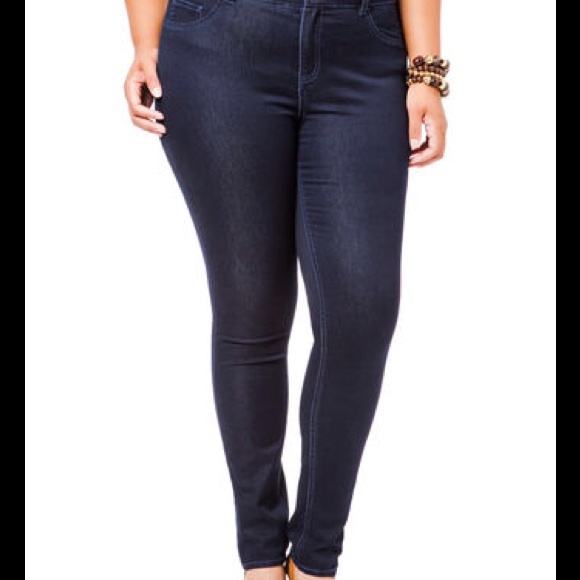 Plus size 20 jeans. Stretch style! 🎈SUPER SALE🎈 - Picture 1 of 3