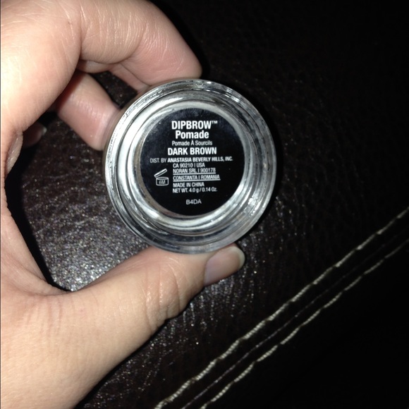Anastasia dipbrow n brow brush