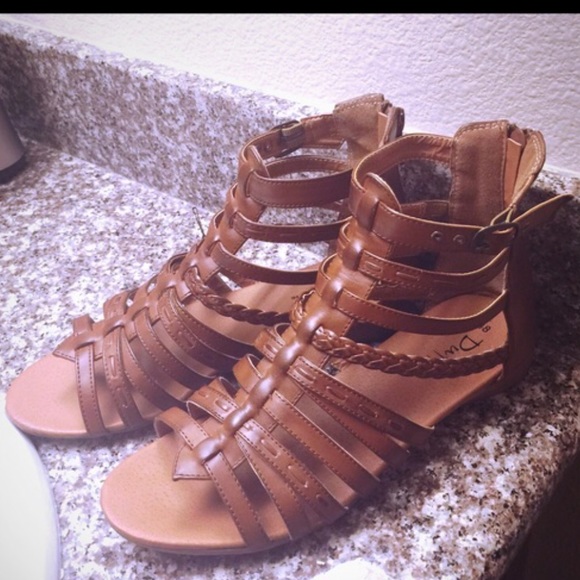 S Accessories - Brown gladiator sandals