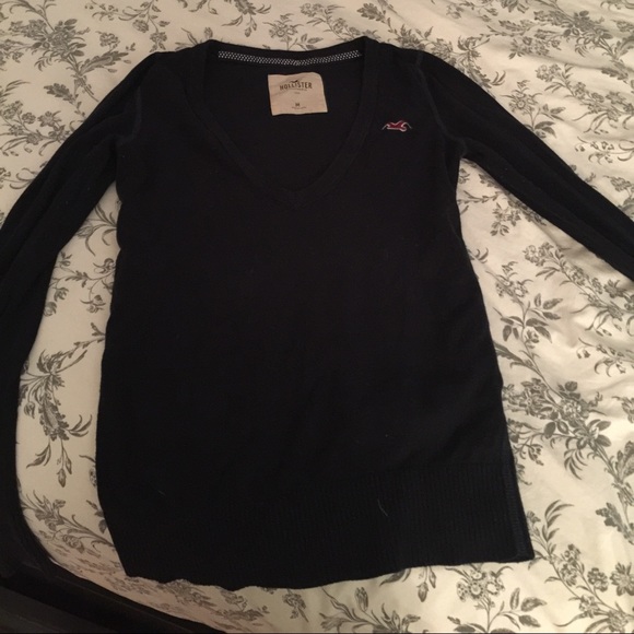 Navy blue v-neck!