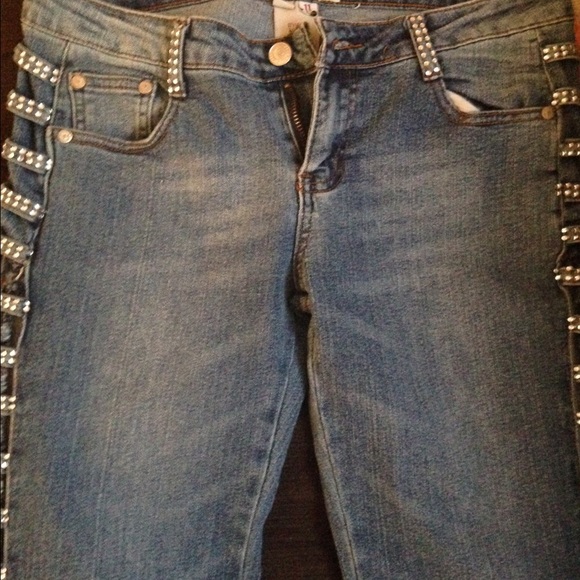 Juniors size 11 blue jeans