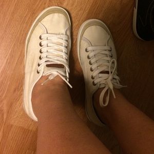 White coach shoes