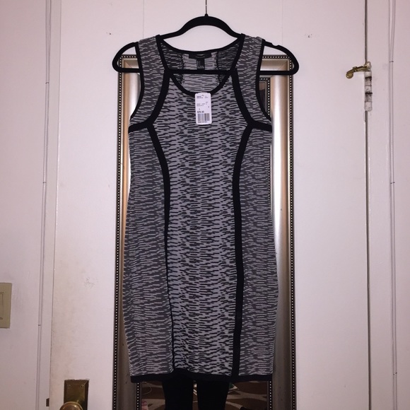 NWT. Forever 21 grey/black bodycon dress. Large.