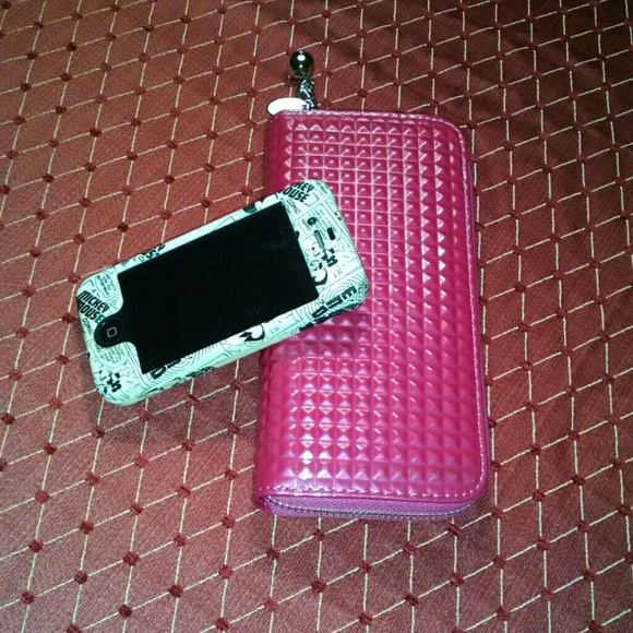 Colorful and durable wallets