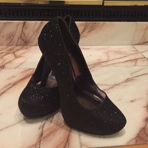 New Black sparkle pumps