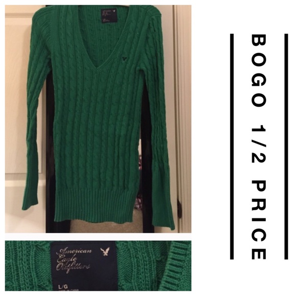 Kelly Green American Eagle Sweater