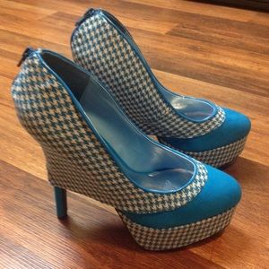 Blue houndstooth heels