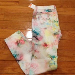 Joe Fresh watercolor floral jean size 6