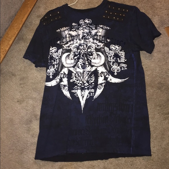 Dark blue crossed affliction shirt!