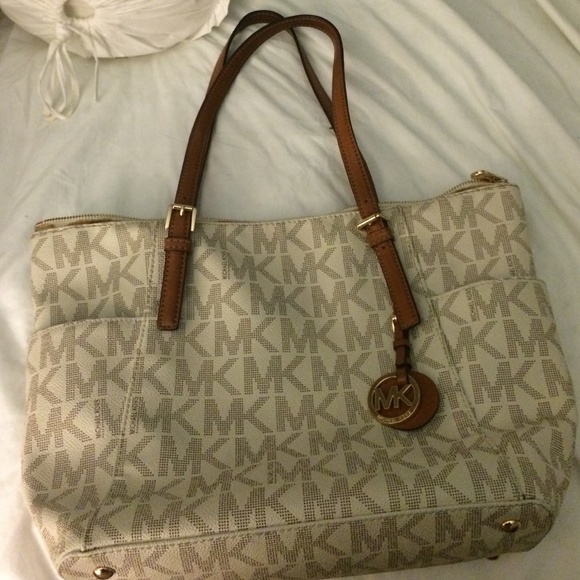 Michael Kors purse