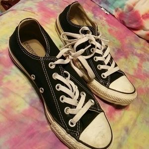 Black converse