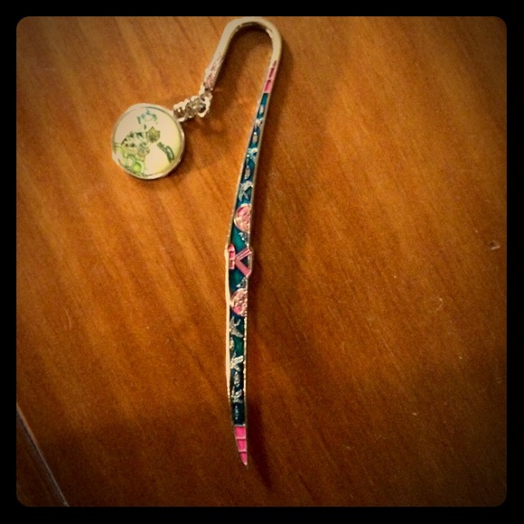 Asian design bookmark (Korean tiger charm)