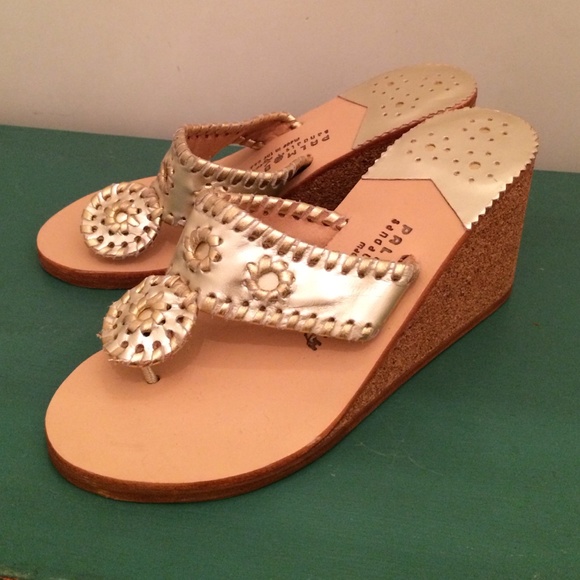 NEW Never worn- Palm Beach wedge sandals