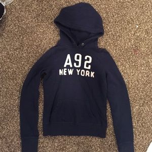 Sweatshirt and long sleeve bundle