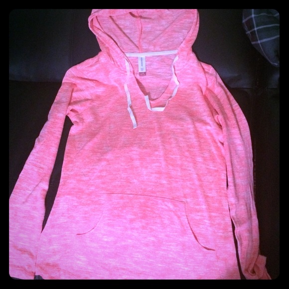 Light weight pink sweatshirt
