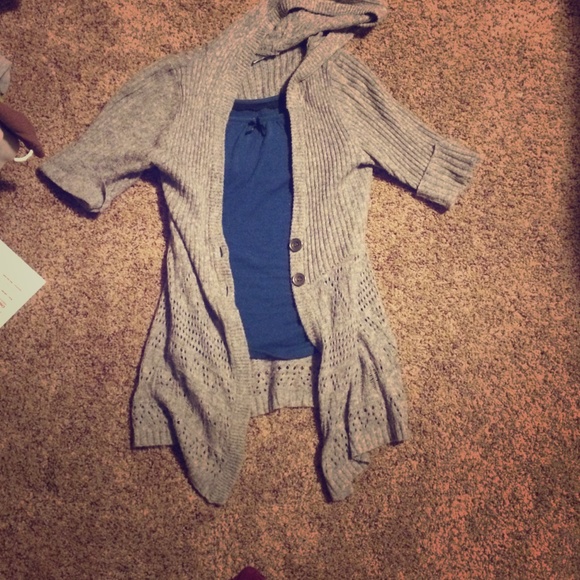 Grey sweater