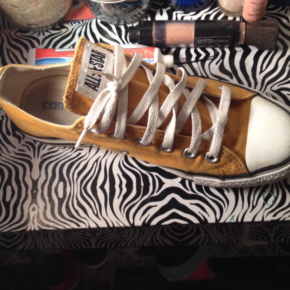 Brand new converse