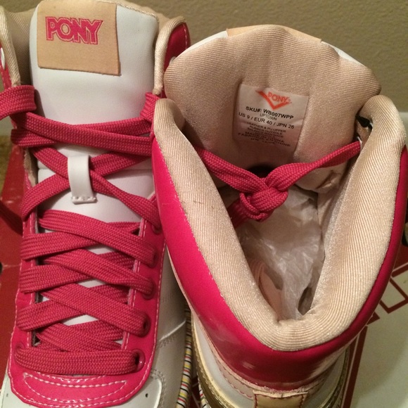 ๐SOLD๐ - Picture 2 of 4