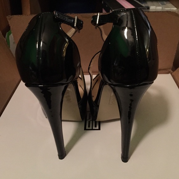 Never been wore - Picture 3 of 4