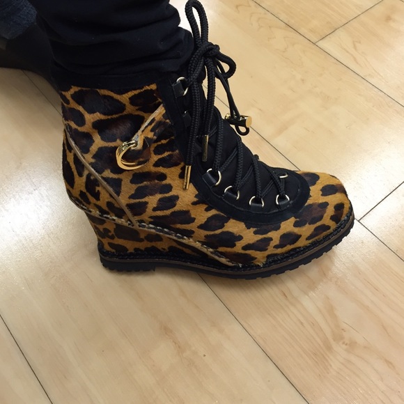 Diane Von Furstenberg leopard print wedge bootie - Picture 1 of 3