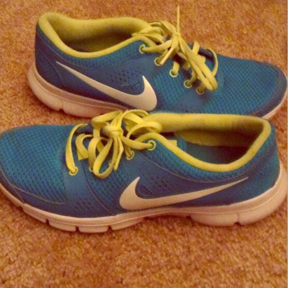 Very good condition Nike running shoes