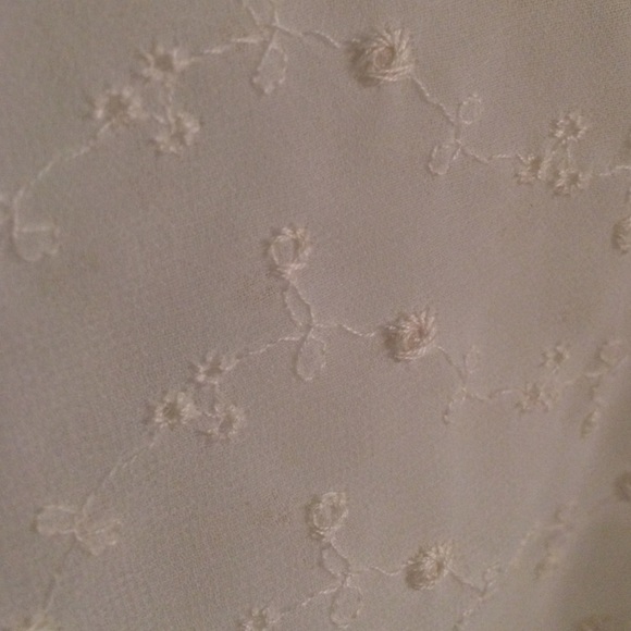 American Eagle Lace Embroidered Shirt - Picture 3 of 4