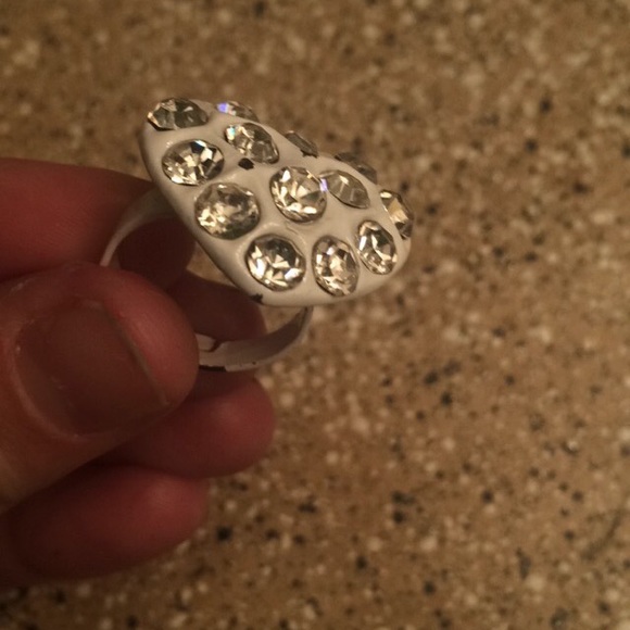 Sold 💗Statement ring - Picture 2 of 2