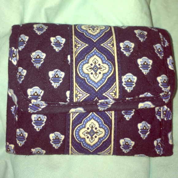 Vera Bradley fold up wallet - Picture 1 of 4