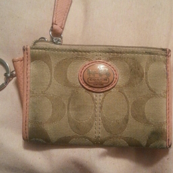 Authentic Coach wallet/key chain woth car holders