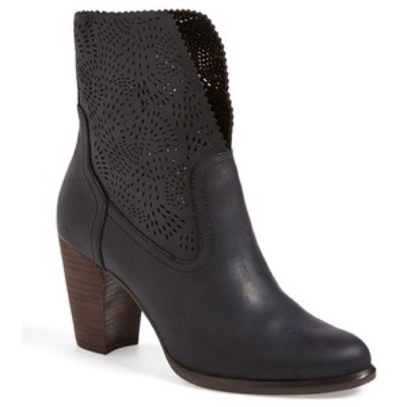 UGG Thames Seaweed Perforated Leather Booties