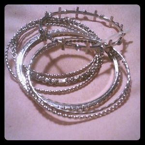 Buckle daytrip bangles