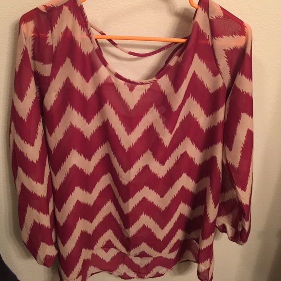 Maroon and gold chevron shirt! NWT