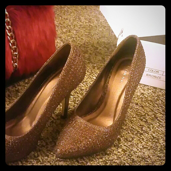 Bronze pumps from UK brand 'coral' size 6