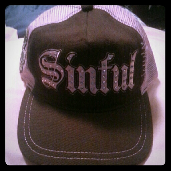 Sinful Buckle hat