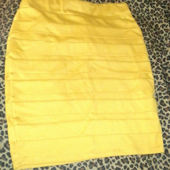 High waist skirt