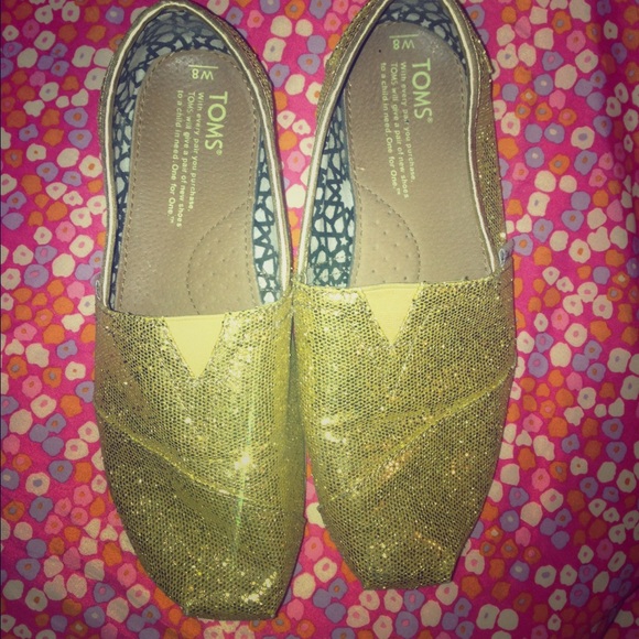 Gold glittery Toms