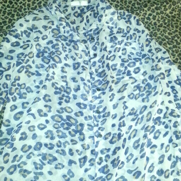Cheetah silk button top
