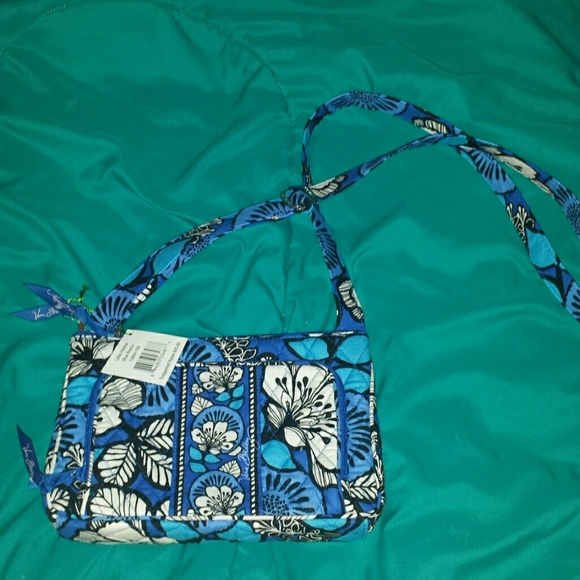 NWT BLUE BAYOU Vera Bradley Purse!!
