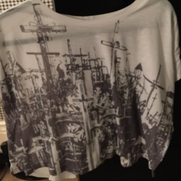 Cross Crop Top - Picture 1 of 3
