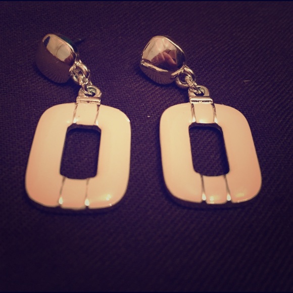 Vintage droop earrings.