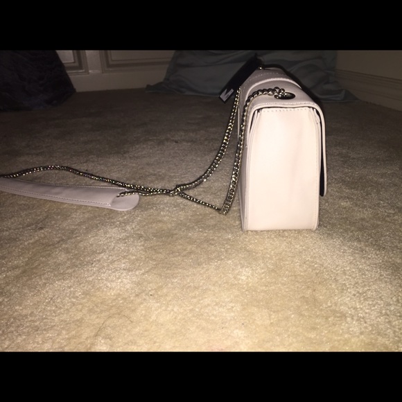 forever 21 over the shoulder - Picture 2 of 2