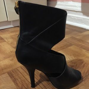 Kelsi Dagger cutout ankle booties