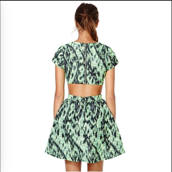 ❌SOLD❌Nasty Gal cut out fit and flare dress - Picture 3 of 3