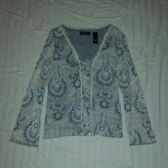 BUNDLED pretty long sleeved top that is lined SzL - Picture 2 of 4
