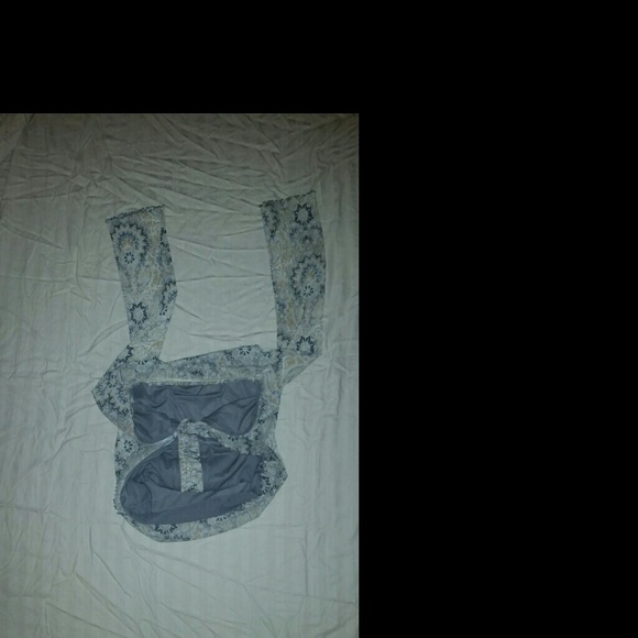 BUNDLED pretty long sleeved top that is lined SzL - Picture 4 of 4