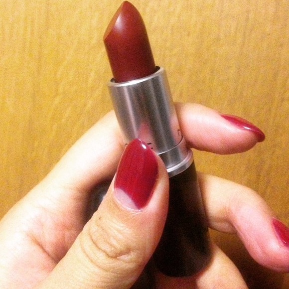 Auntie's Red 💋💋💋