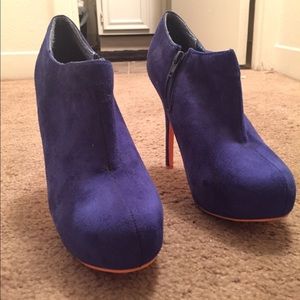 Orange and Blue pumps