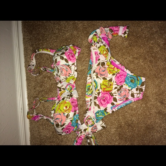 Betsy Johnson swim suit bikini