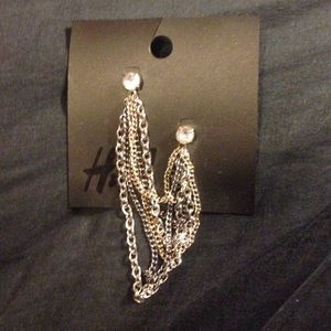 NBW Chain Earring